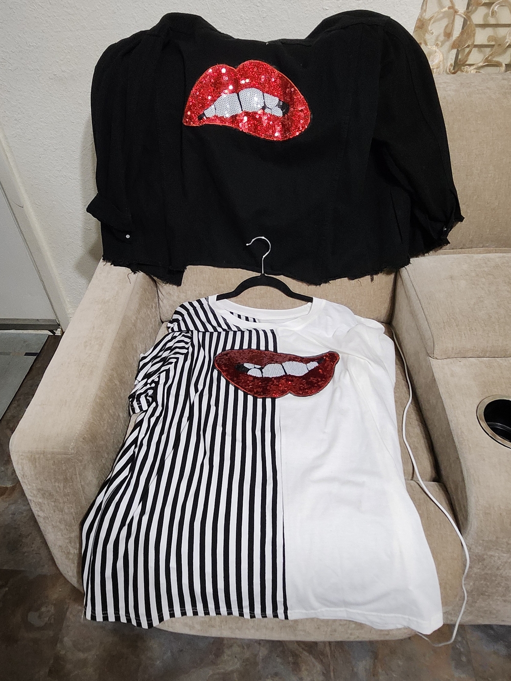 Sequin Lip Graphic Top & Matching Jacket